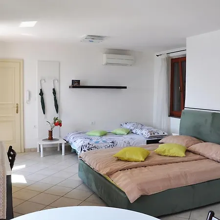 Apartment & Riva *
