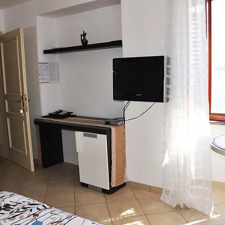 Apartment & Riva Piran