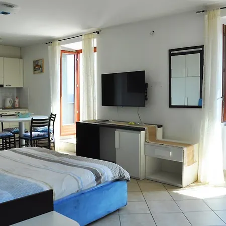 & Riva Appartement *