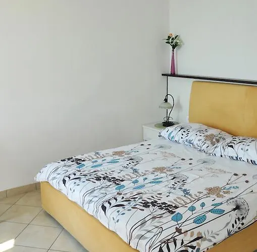 & Riva Apartment Piran